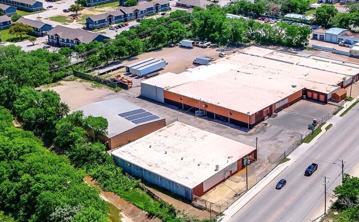Pictures of Industrial property located at 2463 S Riverside Dr, Fort Worth, TX 76104 for lease - image #1