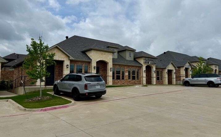Pictures of Office property located at 440 Hawkins Run, Midlothian, TX 76065 for lease - image #1