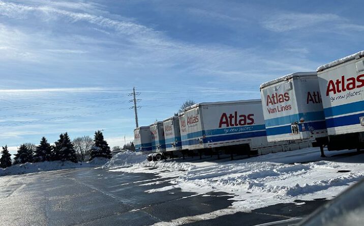 Pictures of Industrial property located at 300 Airport Road, Unit C, Elgin, IL 60123-1600 for lease - image #1