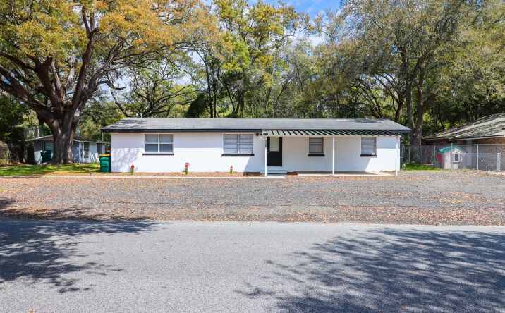 Pictures of Office, Retail property located at 138 Patrick Dr, Fort Walton Beach, FL 32547 for lease - image #1