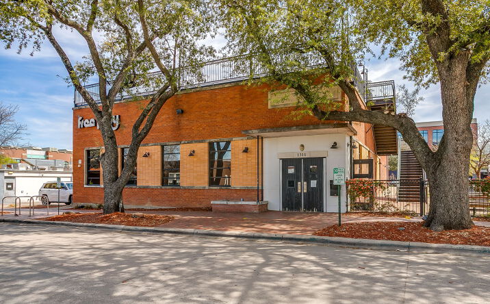 Pictures of Retail, Restaurant property located at 1311 Lipscomb St, Fort Worth, TX 76104 for lease - image #1