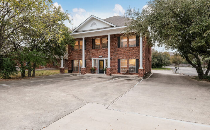 Pictures of Office property located at 13003 Jones Maltsberger Rd, San Antonio, TX 78247 for lease - image #1