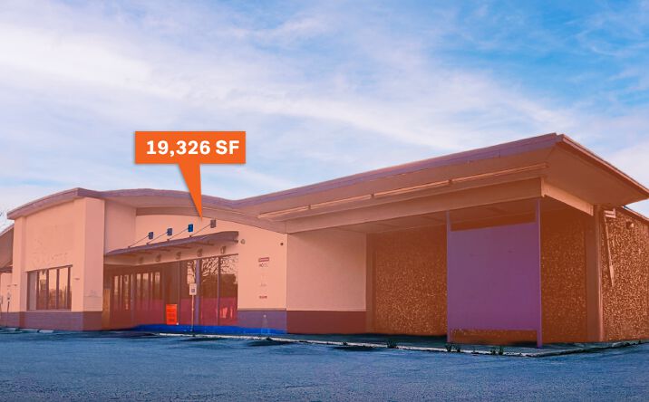 Pictures of Retail property located at 4500 Live Oak St, Dallas, TX 75204 for lease - image #1