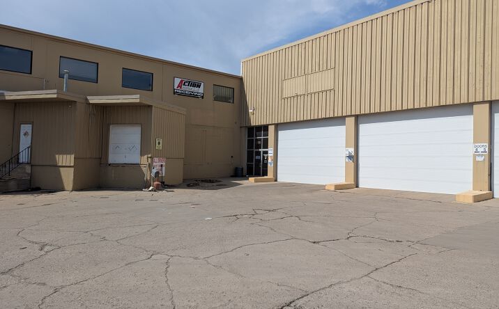 Pictures of Industrial property located at 1500 Delaware Ave, Des Moines, IA 50317 for lease - image #1