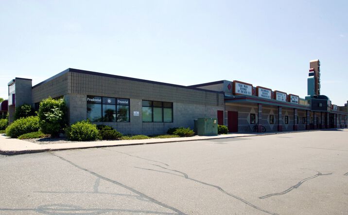 Pictures of Retail property located at 1325 S Frontage Rd, Hastings, MN 55033 for lease - image #1