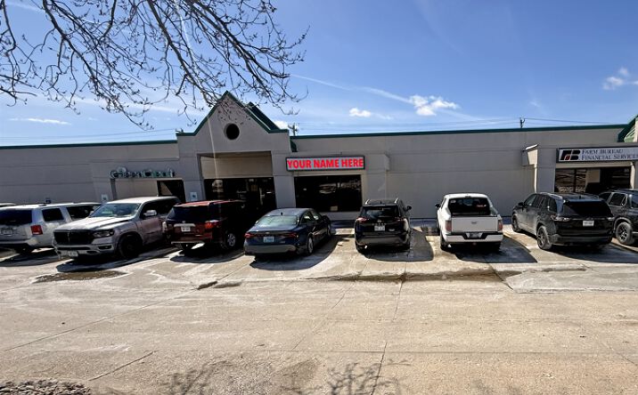 Pictures of Retail property located at 13302-16 Millard Avenue, Omaha, NE 68137 for lease - image #1