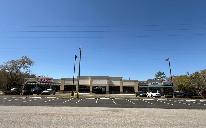 Pictures of Retail, Office property located at 201 Chamber Dr, Bay Minette, AL 36507 for lease - image #1