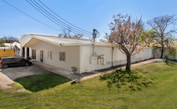 Pictures of Industrial, Office, Special Purpose property located at 722 W Craig Pl, San Antonio, TX 78212 for lease - image #1
