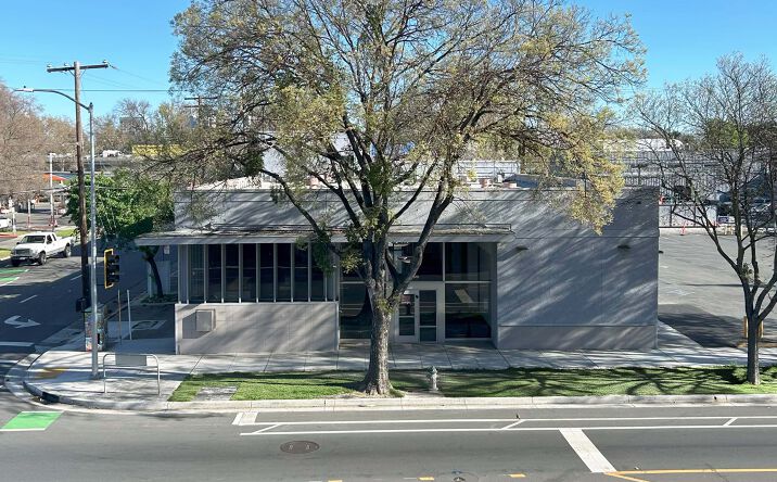 Pictures of Retail property located at 1515 Broadway, Sacramento, CA 95818 for lease - image #1