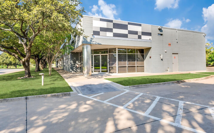 Pictures of Industrial property located at 10105 Technology Blvd W, Dallas, TX 75220 for lease - image #1