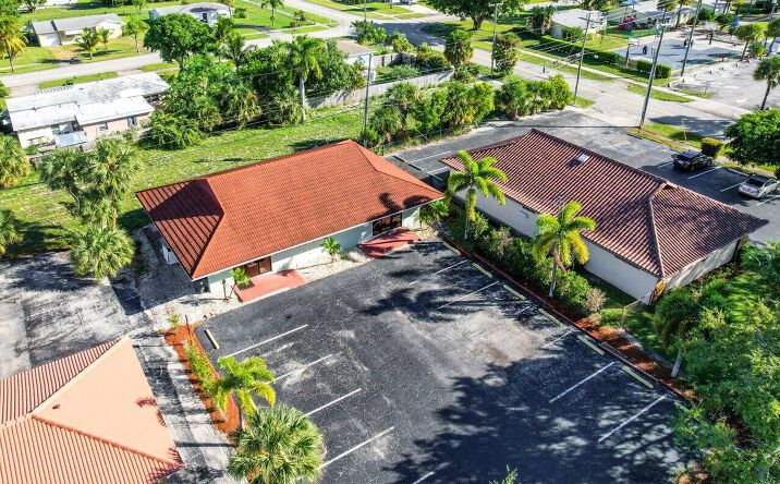 Pictures of Office, Retail, Special Purpose, Industrial, Land property located at 705 Park Avenue A, Lake Park, FL 33403 for lease - image #1