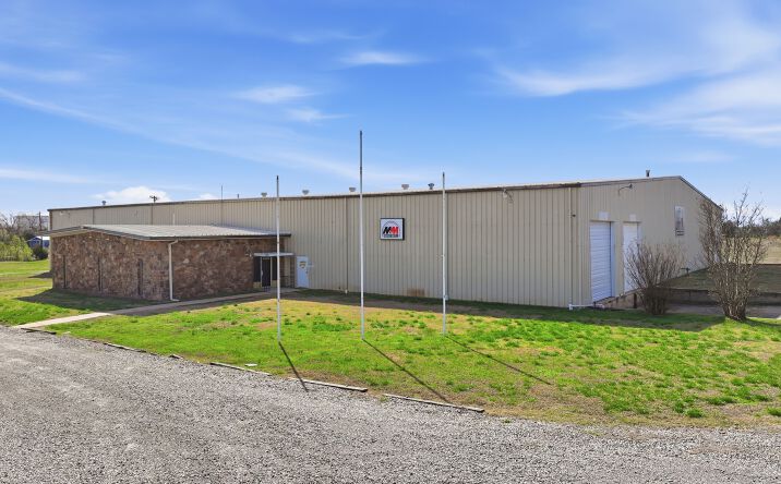 Pictures of Industrial property located at 500 19th St, Cushing, OK 74023 for lease - image #1