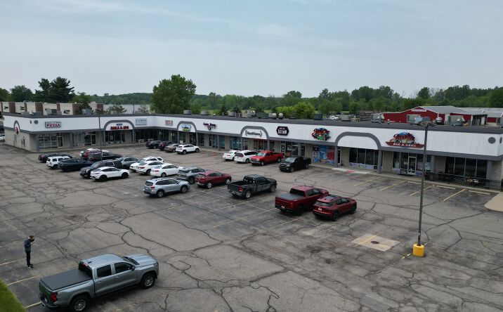 Pictures of Retail property located at 6004 Torrey Rd, Flint, MI 48507 for lease - image #1