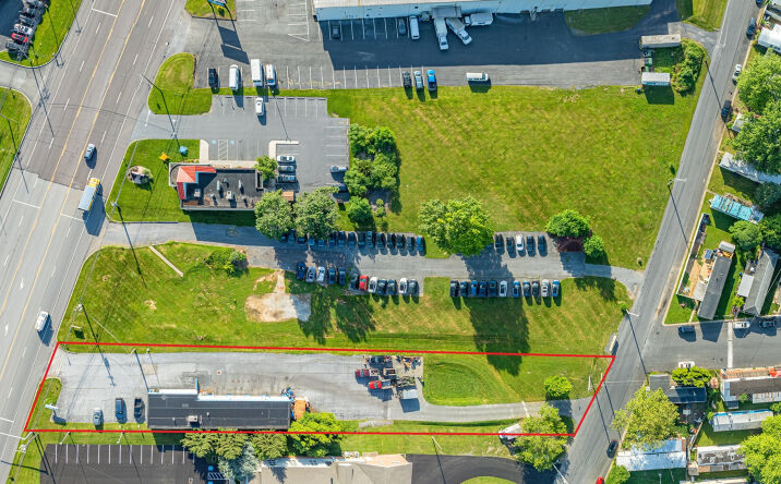 Pictures of Retail, Industrial property located at 6250 Carlisle Pike, Mechanicsburg, PA 17050 for lease - image #1