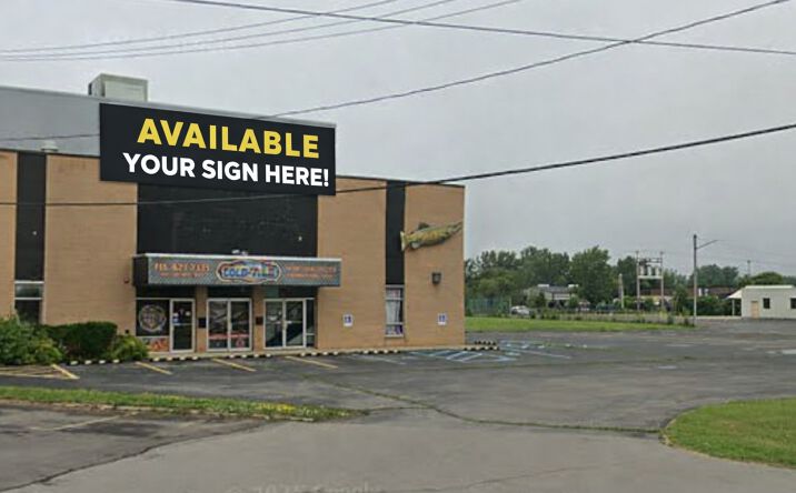 Pictures of Retail property located at 3800 Lake Shore Rd, Buffalo, NY 14219 for lease - image #1