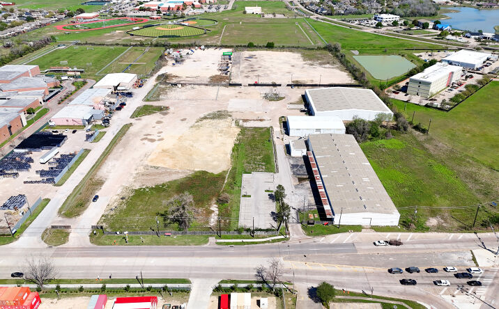 Pictures of Land property located at 1605 Genoa Red Bluff Rd, Pasadena, TX 77504 for lease - image #1