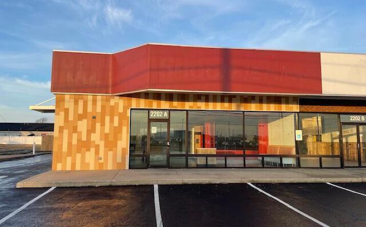 Pictures of Restaurant, Retail property located at 2202 S Rangeline Rd, Joplin, MO 64804 for lease - image #1