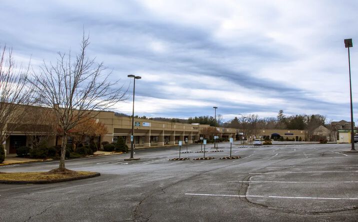 Pictures of Office property located at 79 Turtle Creek Dr, Asheville, NC 28803 for lease - image #1