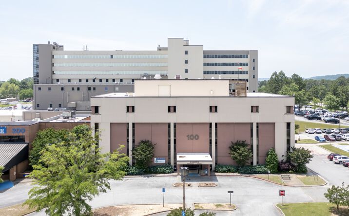 Pictures of Office property located at 100 Medical Center Dr, Gadsden, AL 35903 for lease - image #1
