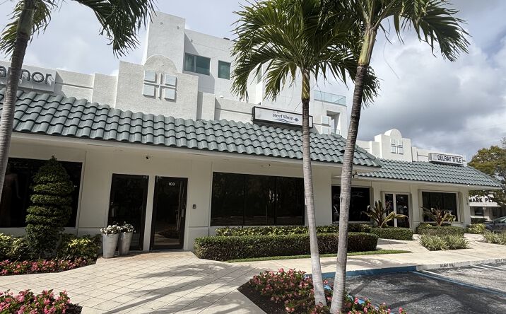 Pictures of Retail property located at 210 NE 6th Ave, Delray Beach, FL 33483 for lease - image #1