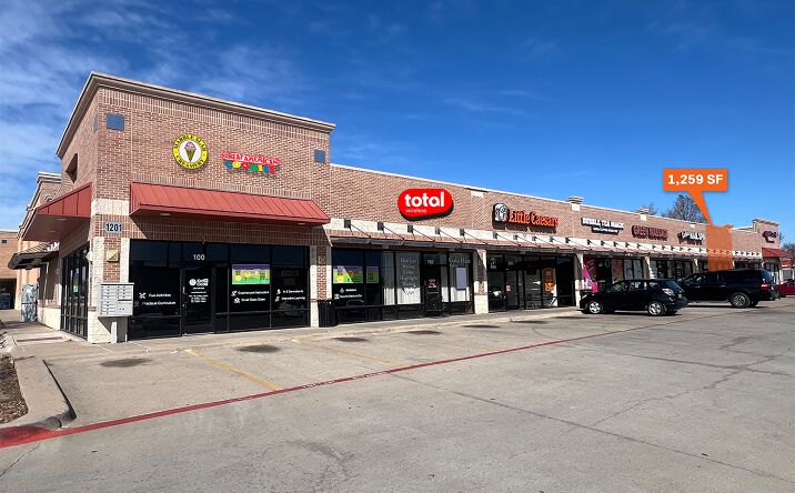 Pictures of Retail, Restaurant property located at 1201 N Main St, Euless, TX 76039 for lease - image #1
