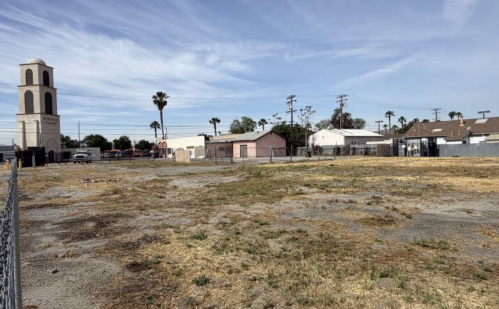 Pictures of Retail property located at 5313 Mission Blvd, Jurupa Valley, CA 92509 for lease - image #1