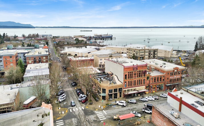Pictures of Restaurant, Retail property located at 1210 11th St, Bellingham, WA 98225 for lease - image #1