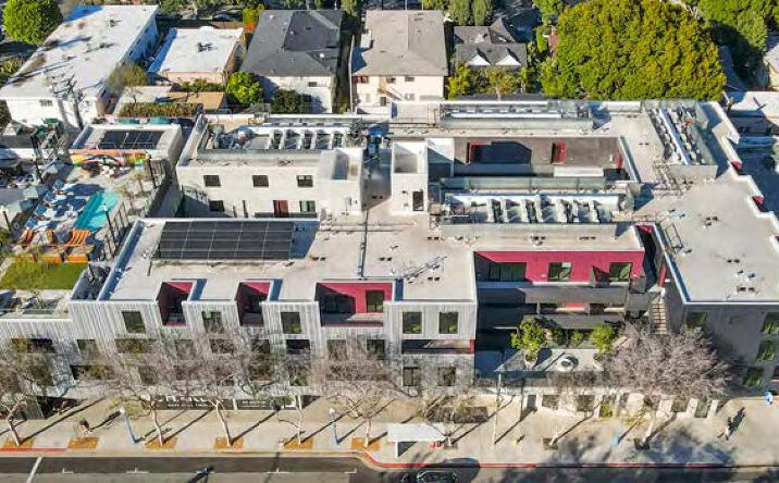 Pictures of Retail, Restaurant property located at 7617 Santa Monica Blvd, West Hollywood, CA 90046 for lease - image #1