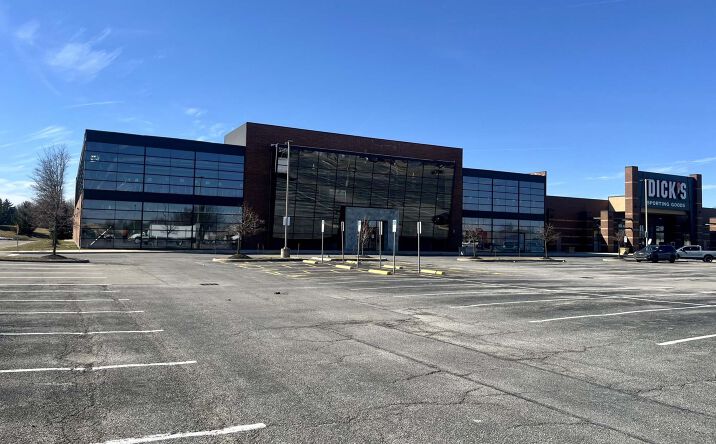 Pictures of Retail, Industrial property located at 1800 Tanglewood Park Boulevard, Hilliard, OH 43026 for lease - image #1