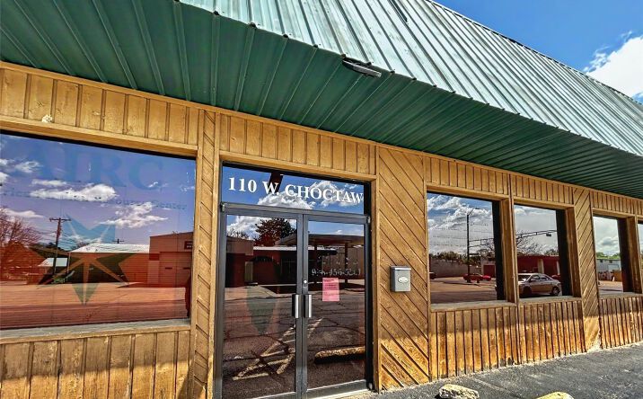 Pictures of Office property located at 110 W Choctaw Street, Tahlequah, OK 74464 for lease - image #1