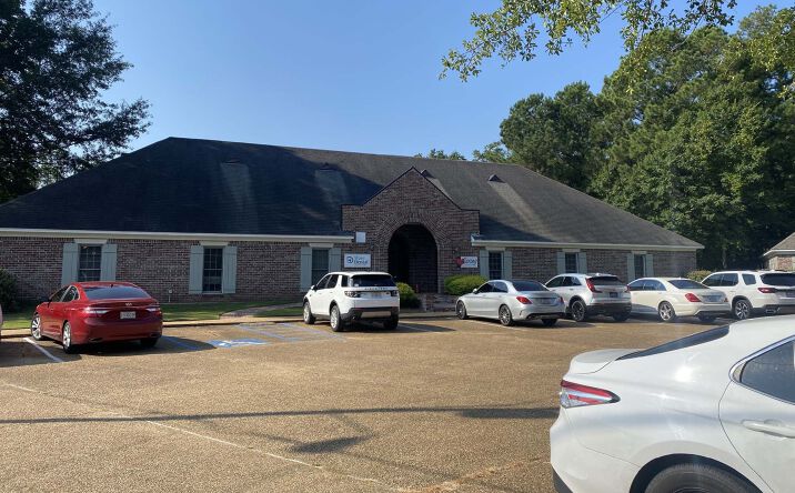 Pictures of Office property located at 517 Keywood Cir, Flowood, MS 39232 for lease - image #1