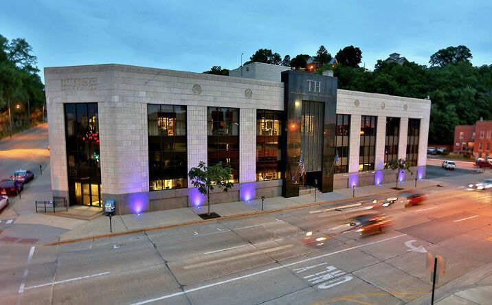 Pictures of Office property located at 801 Bluff Street, Dubuque, IA 52001 for lease - image #1