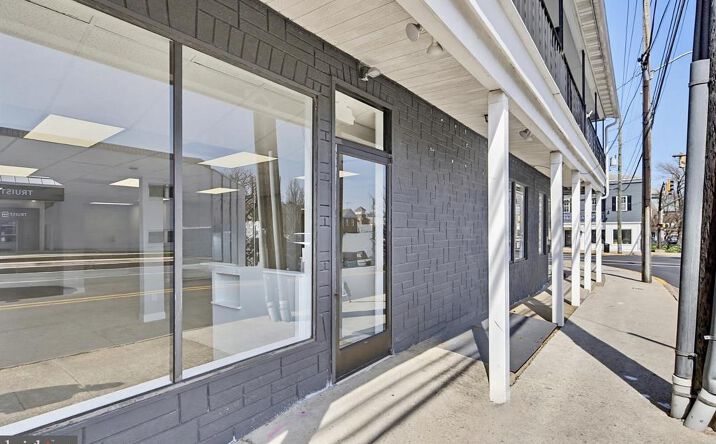 Pictures of Retail, Office property located at 2 Bond St, Westminster, MD 21157 for lease - image #1