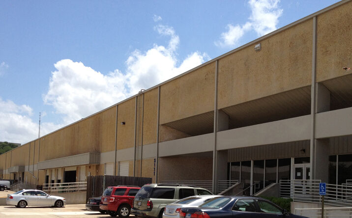 Pictures of Industrial property located at 3051-3111 W Commerce Street, Dallas, TX 75212 for lease - image #1