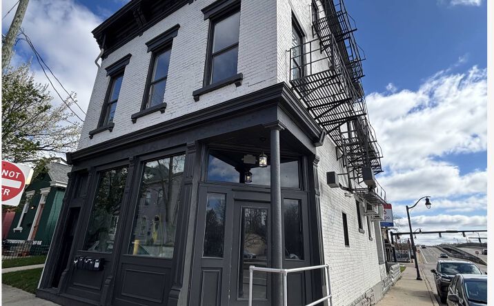 Pictures of Retail property located at 1132 Banklick St, Covington, KY 41011 for lease - image #1