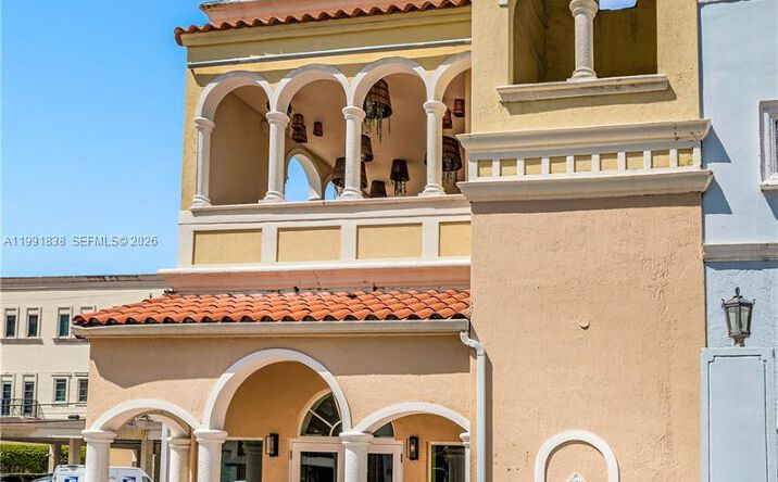 Pictures of Restaurant, Retail property located at 223 Valencia Ave, Coral Gables, FL 33134 for lease - image #1
