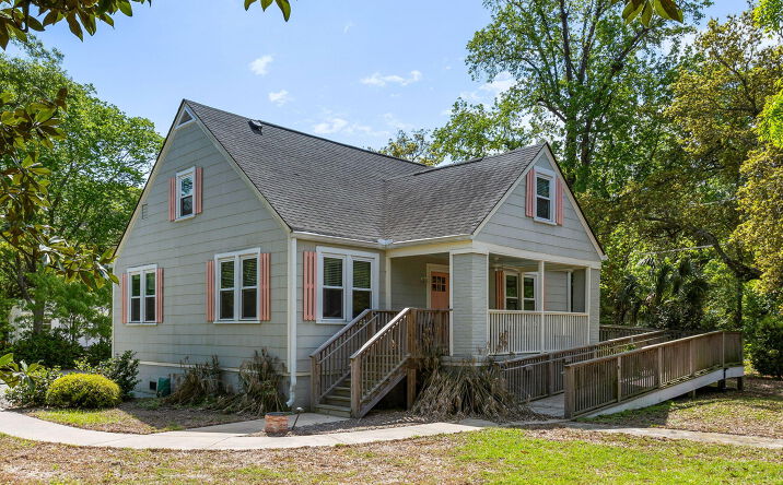 Pictures of Special Purpose property located at 1536 Folly Road, Charleston, SC 29412 for lease - image #1