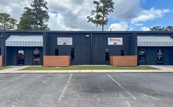 Pictures of Retail, Industrial property located at 622 Old Trolley Road #Suite 132/134, Summerville, SC 29485 for lease - image #1