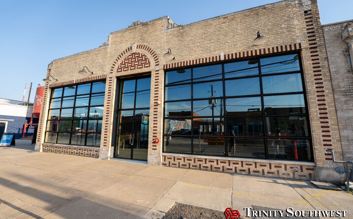 Pictures of Restaurant property located at 2808 Commerce St, Dallas, TX 75226 for lease - image #1
