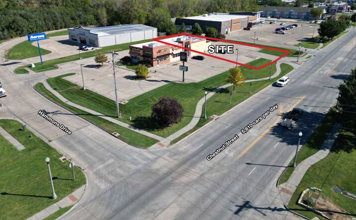 Pictures of Retail, Land property located at 412 E Chestnut St, Junction City, KS 66441 for lease - image #1