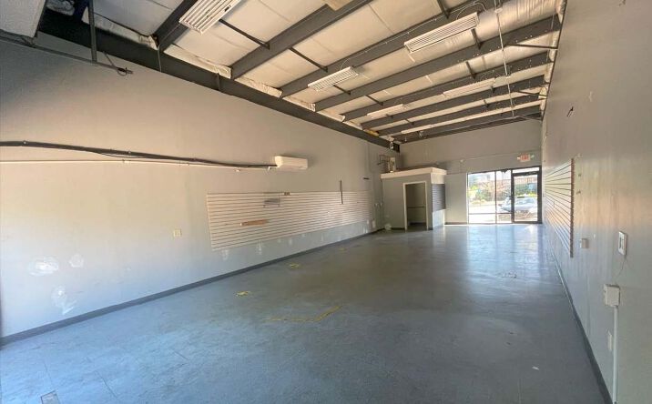 Pictures of Retail, Industrial property located at 8020 Reading Road, Cincinnati, OH 45237 for lease - image #1