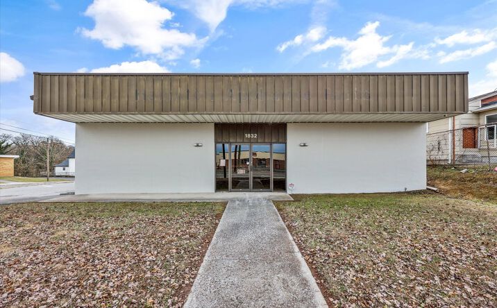 Pictures of Office, Industrial, Retail property located at 1832 McCalla Ave, Knoxville, TN 37915 for lease - image #1