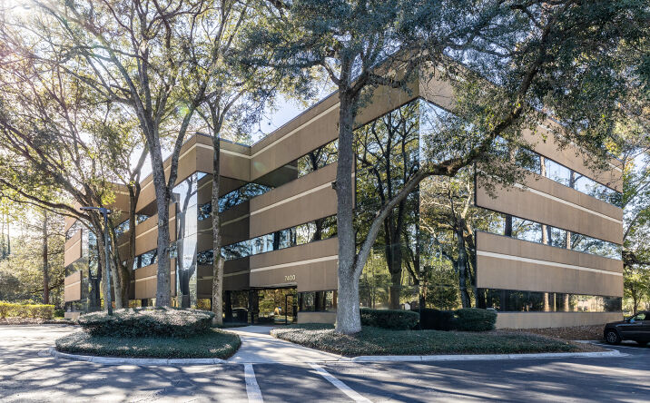 Pictures of Office property located at 7400 Baymeadows Way, Jacksonville, FL 32256 for lease - image #1