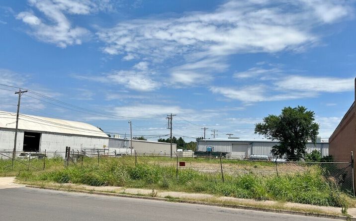 Pictures of Land property located at 1139 NW 4th St, Oklahoma City, OK 73106 for lease - image #1