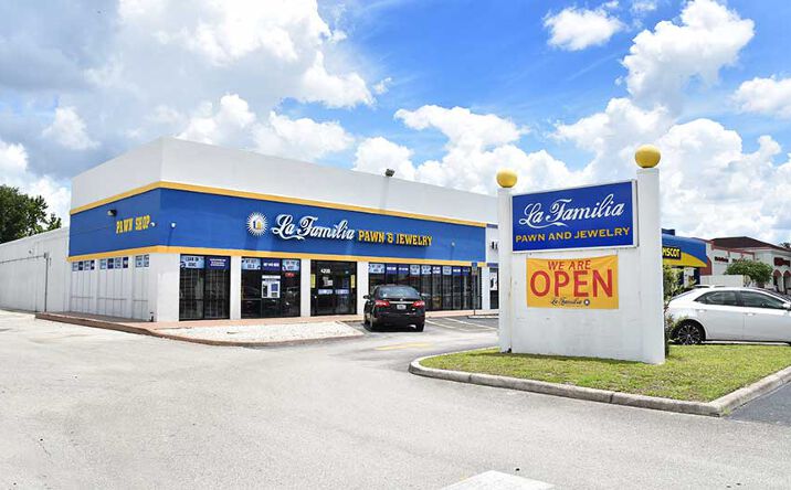 Pictures of Retail property located at 4207 Curry Ford Rd, Orlando, FL 32806 for lease - image #1