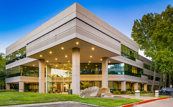 Pictures of Office property located at 2151 River Plaza Dr, Sacramento, CA 95833 for lease - image #1