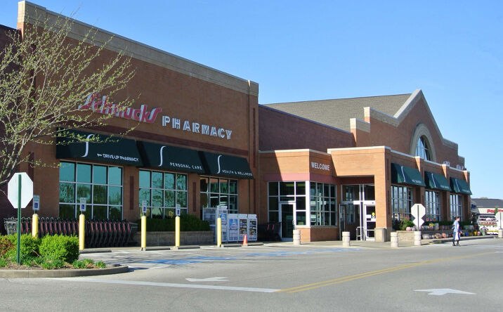 Pictures of Retail property located at 8301 - 8437 Bell Oaks Drive, Newburgh, IN 47630 for lease - image #1