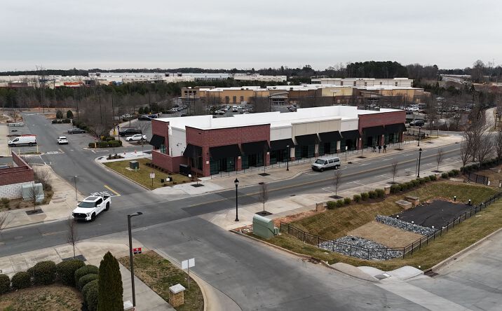 Pictures of Retail property located at 11257 Bryton Town Center Dr, Huntersville, NC 28078 for lease - image #1