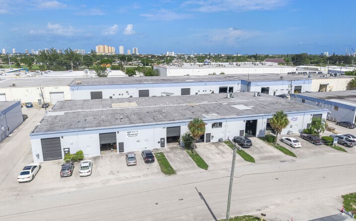 Pictures of Industrial property located at 1700 Avenue L, Riviera Beach, FL 33404 for lease - image #1