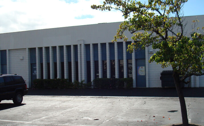Pictures of Industrial property located at 14660-14680 Doolittle Dr, San Leandro, CA 94577 for lease - image #1